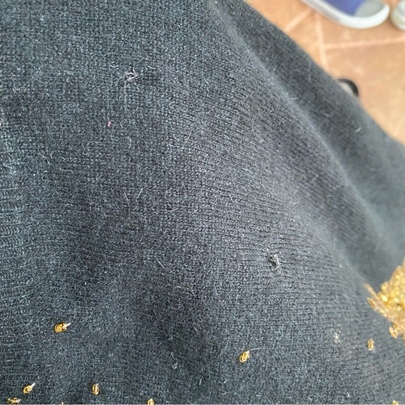 Vintage beaded wool, black sweater with gold beading - Picture 11 of 11
